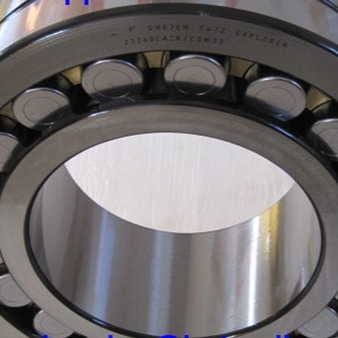 23260CACK/C3W33 金属のケージ球状ローラーベアリング 23260CC 300x540x192mm